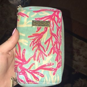 lily pulitzer phone wristlet